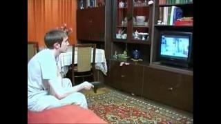 Старший брат выебал младшую сестренку