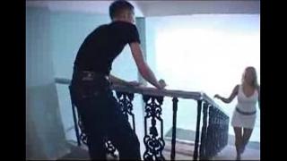 Связал цепями и грубо трахнул во все дырки