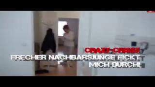 Трахает на кухне жену в анальную дырку